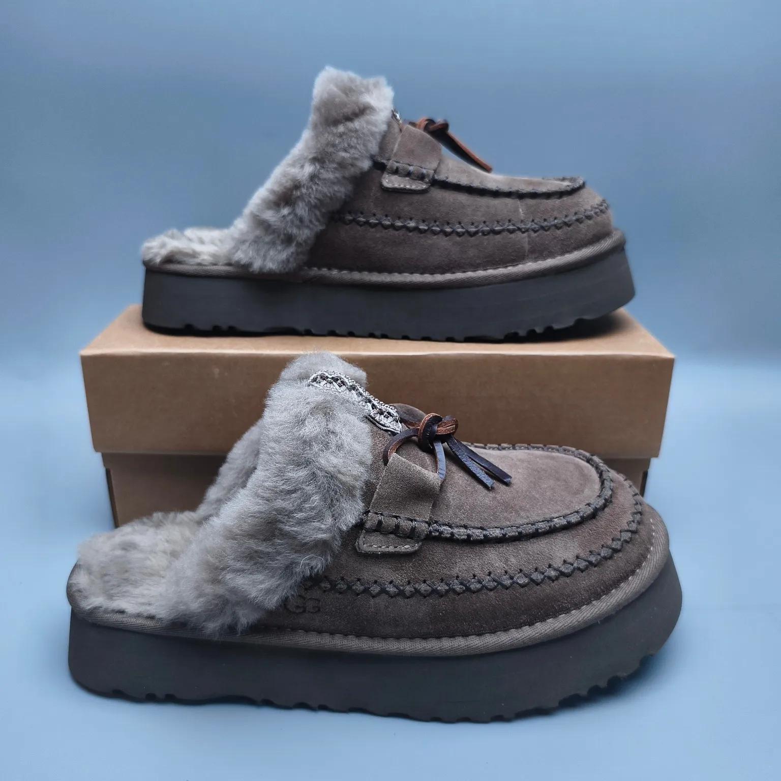💰480 UGG sheepskin all-in-one snow boots 8260 lace-up thick-soled casual slippers Color: Maroon Antelope Brown Matching code: 35-40